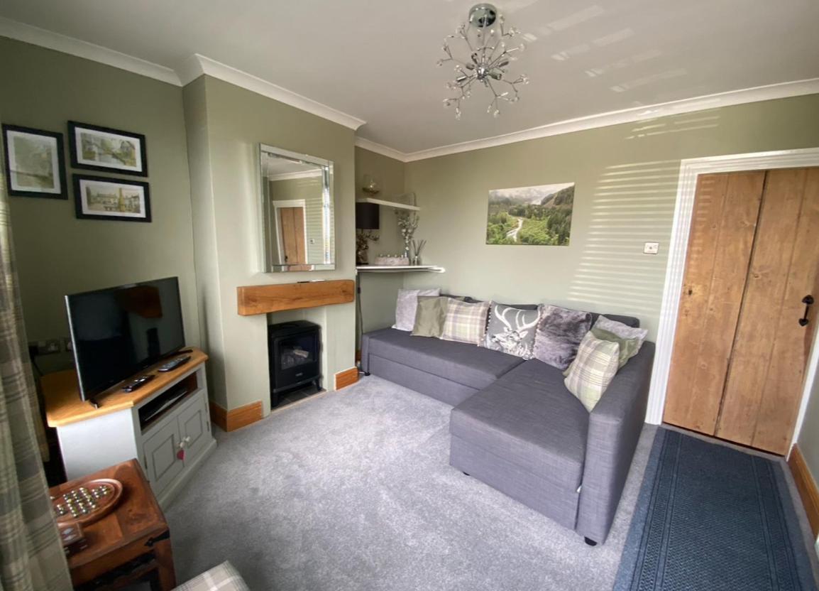 Outskirts Of Ulverston, Entire Cottage - Sleeps 4 Улверстон Экстерьер фото