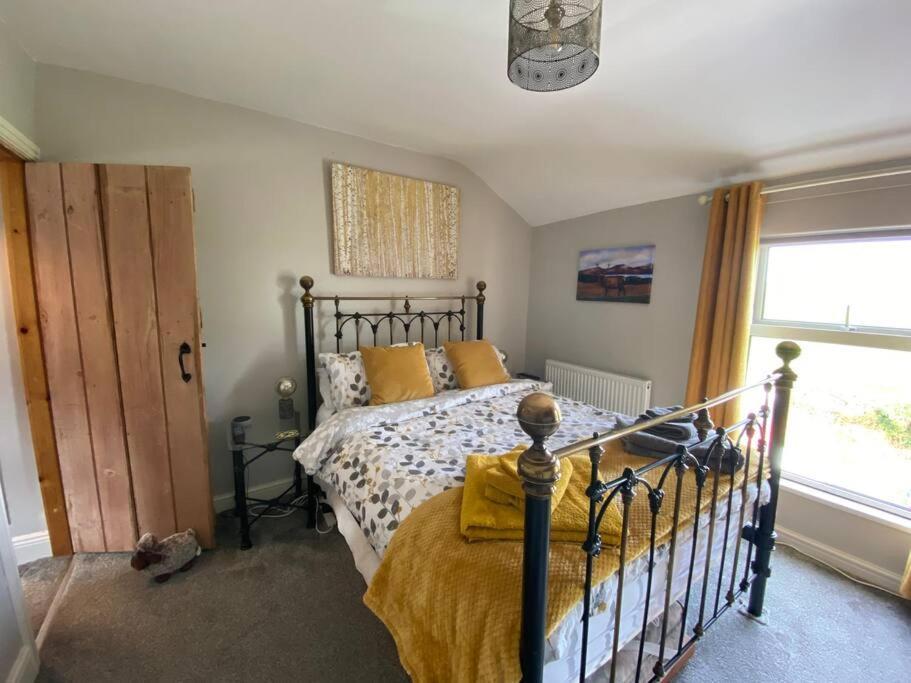 Outskirts Of Ulverston, Entire Cottage - Sleeps 4 Улверстон Экстерьер фото