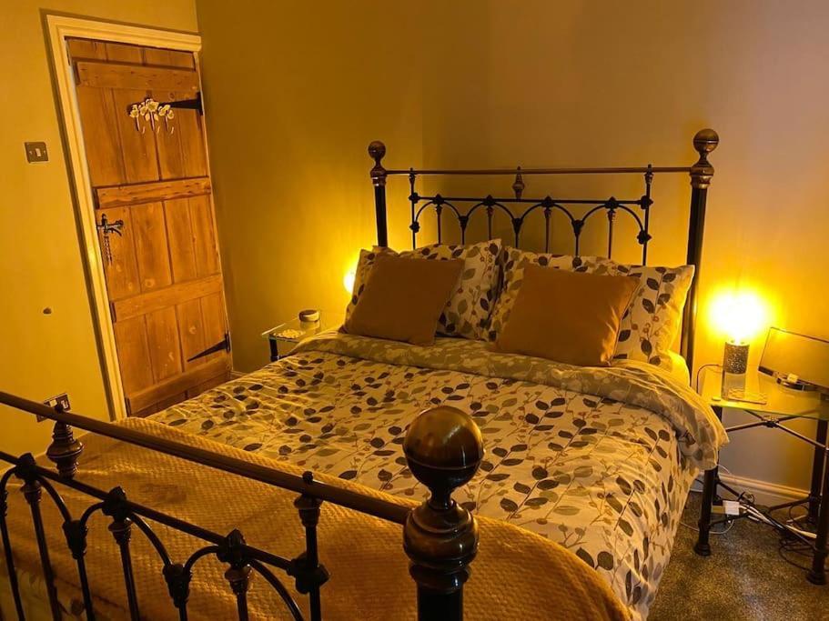 Outskirts Of Ulverston, Entire Cottage - Sleeps 4 Улверстон Экстерьер фото