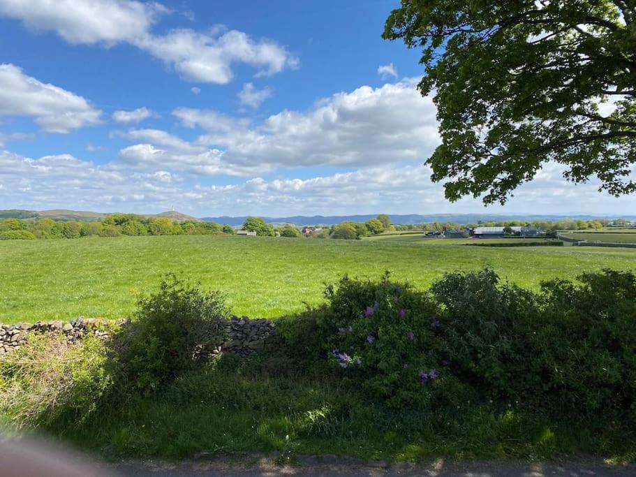 Outskirts Of Ulverston, Entire Cottage - Sleeps 4 Улверстон Экстерьер фото